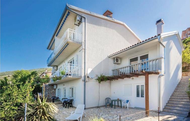 Ferienwohnung für 3 Personen, mit Terrasse in Senj - 2