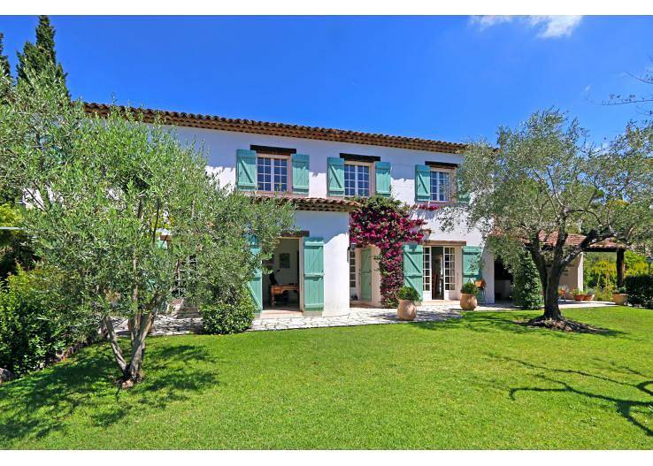 Manoir Clementina in Grasse, Côte méditerranéenne (France)