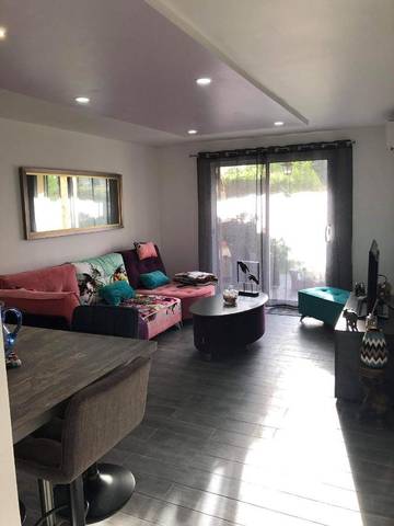 Gîte pour 4 personnes, avec vue et jardin dans Plage de la Baumette