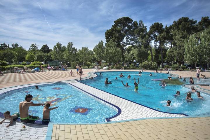 Ferienpark für 6 Personen, mit Pool, kinderfreundlich in Kroatien - 2