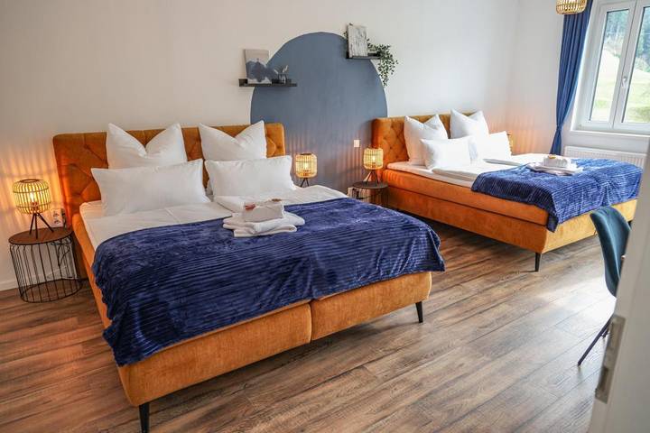 Ferienwohnung für 4 Personen, mit Balkon und Terrasse sowie Ausblick