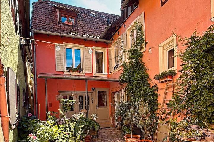 Holiday home for 8 people, with garden - 1