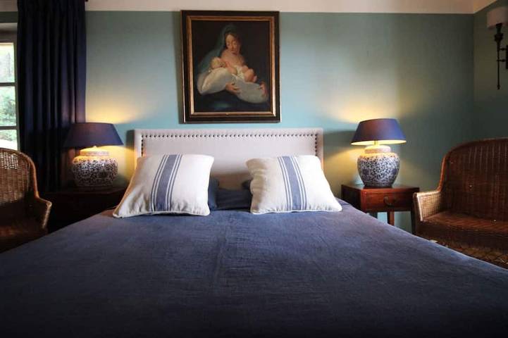 Villa De luxe -air-conditioned-pool-14 persons, 7 bedrooms and 7 bathrooms, 11 beds in Sanary-sur-Mer, Mittelmeerküste (Frankreich)