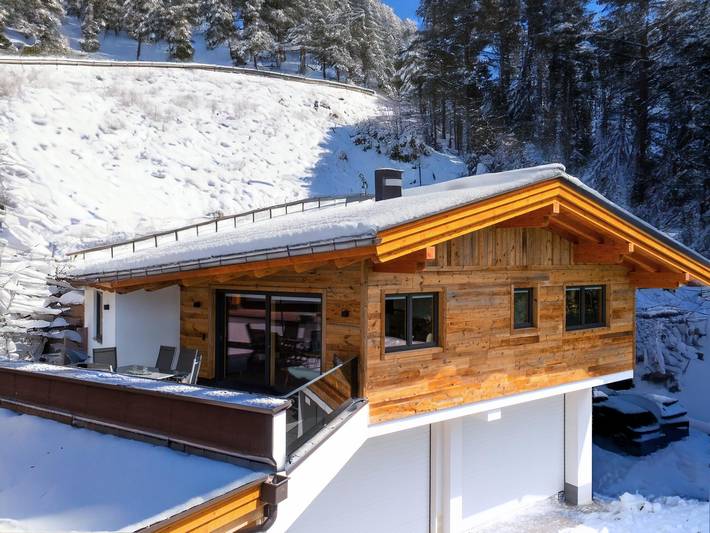 Chalet voor 4 personen, met Terras en Tuin in Zell am Ziller