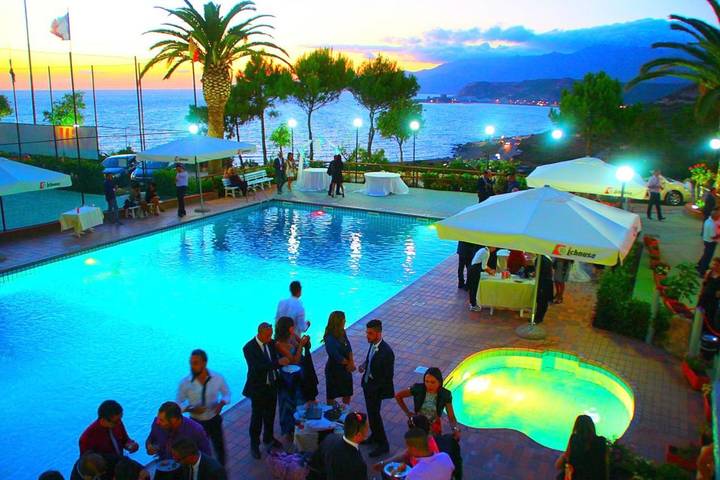 Villaggio vacanza per 4 persone, con Balcone e Terrazza nonché Piscina per bambini e Piscina in Sardegna