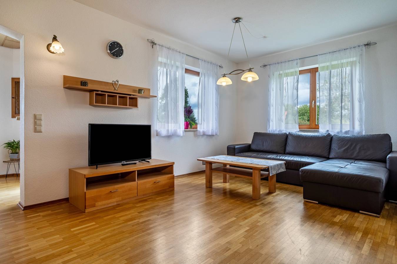 Ganze Wohnung, Gemütliche Ferienwohnung 70 m² mit privater Terrasse in Ravensburg, Region Bodensee-Oberschwaben