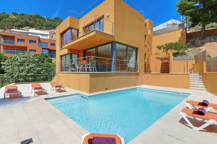 Casa rural para 18 personas, con vistas al mar además de jardín y terraza en Palafrugell - 3
