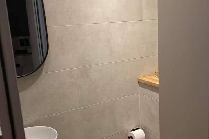 Entire apartment, Luxury 2Br Flat, Concierge & AC; St.James Park, Thames, Trafalgar Sq, Parliament in London, South East England