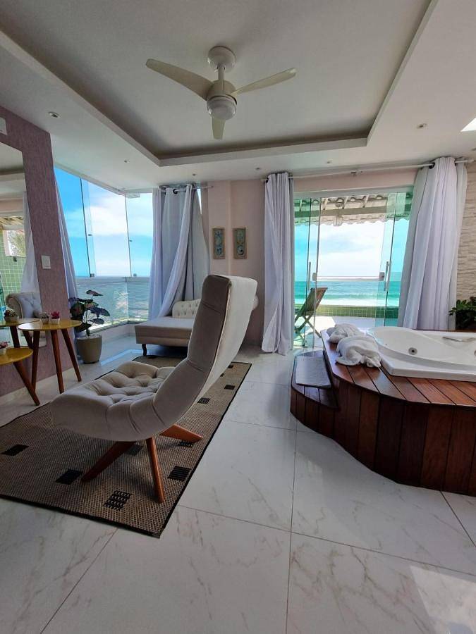 Pousadas para 2 pessoas, com piscina infantil e vista e ainda balcão and piscina em Saquarema