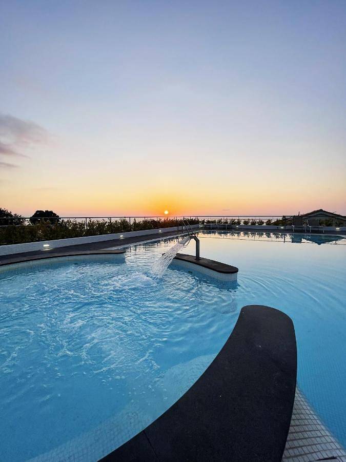 Location de vacances pour 6 personnes, avec piscine ainsi que jardin et vue, animaux acceptés à Zambrone - 3