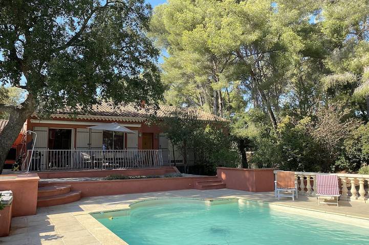 Villa für 10 Personen, mit Balkon und Garten