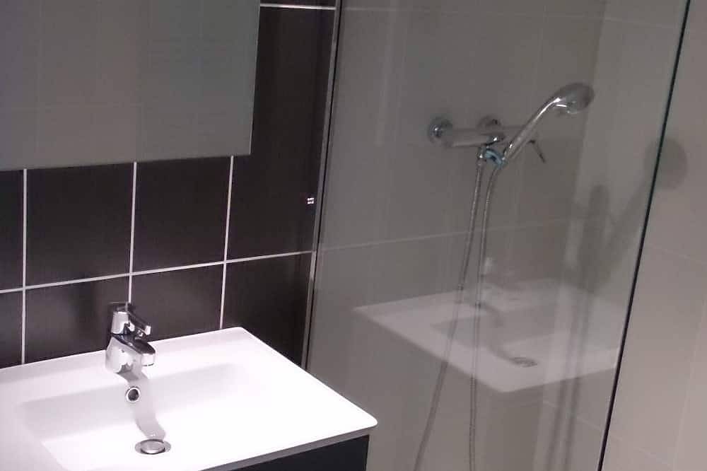 Appartement entier, T2  Centre  Ville  De  Montelimar  En  Drome  Provencale in Montélimar, Région de nyons