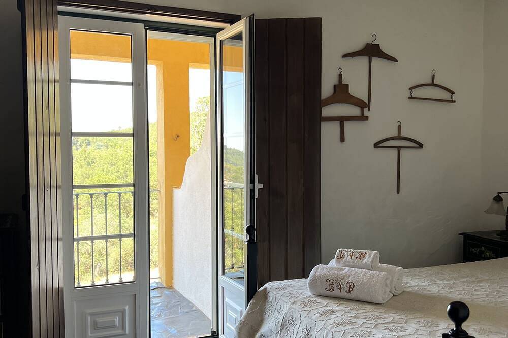 Country House Alegrete Portalegre - Castanheiro da Penha in Alegrete, Parque Natural da Serra de São Mamede