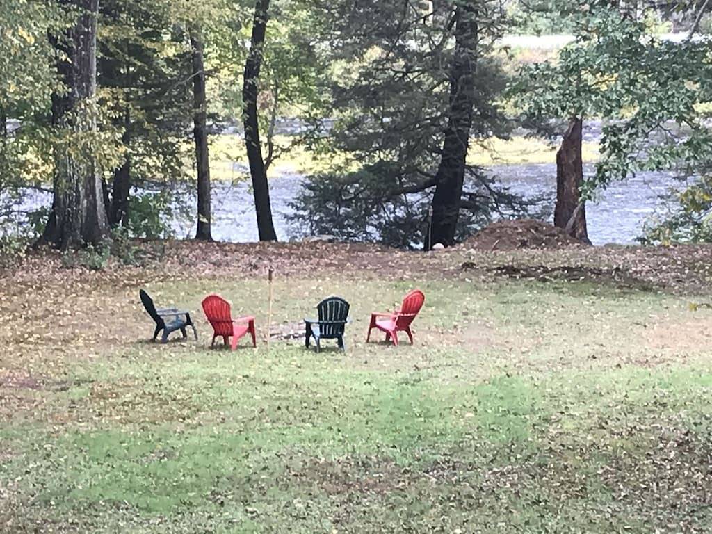 Delaware Riverfront Cabin Nur 90 Meilen von New York City entfernt in Pike County