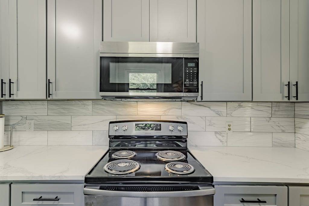 Newly remodeled 4 Bedroom 3 full bath in Denton, Denton County