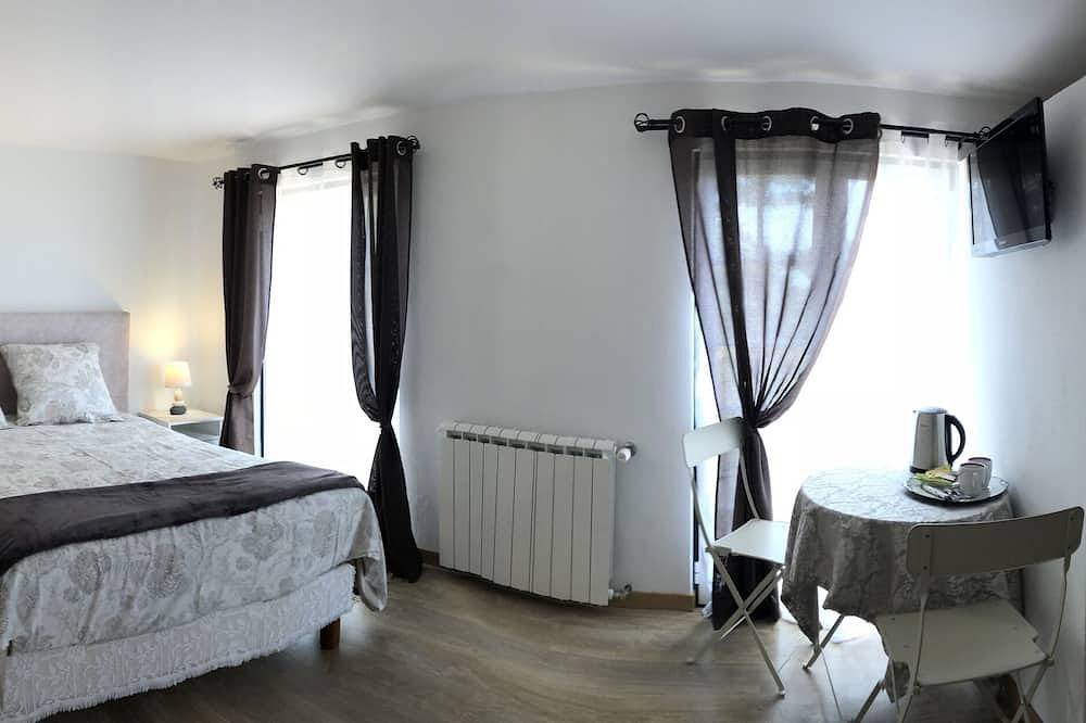 Terra Luso Estate perto da Serra de Montejunto in Serra de Montejunto, Distrito de Lisboa