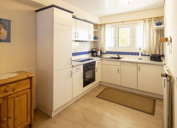 Ferienwohnung für 5 Personen, mit Balkon und Seeblick sowie Ausblick in Waldeck - 3