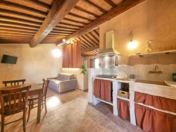 Gîte pour 8 personnes, avec terrasse, animaux acceptés à Gualdo Cattaneo