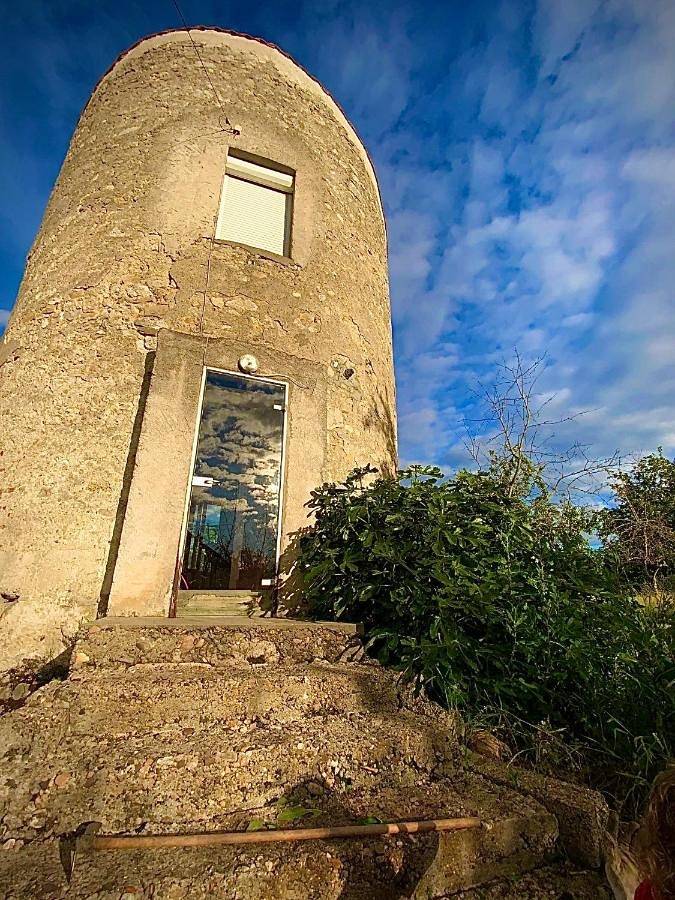 Location de vacances pour 2 personnes, avec jardin et vue, animaux acceptés à Saint-Pourçain-sur-Sioule - 2