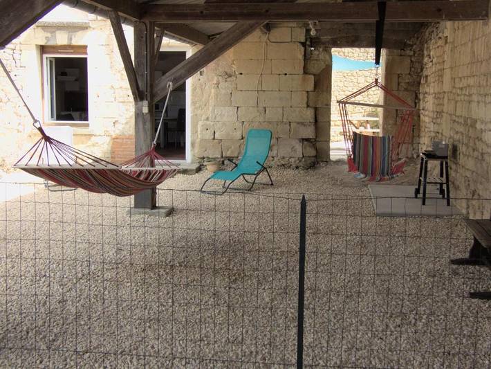 Location de vacances pour 2 personnes, avec Terrasse et Jardin dans Saint-Léger-de-Montbrillais