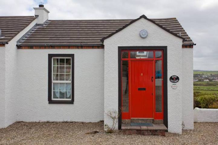 Holiday rental for 4 people, with balcony and garden in County Antrim