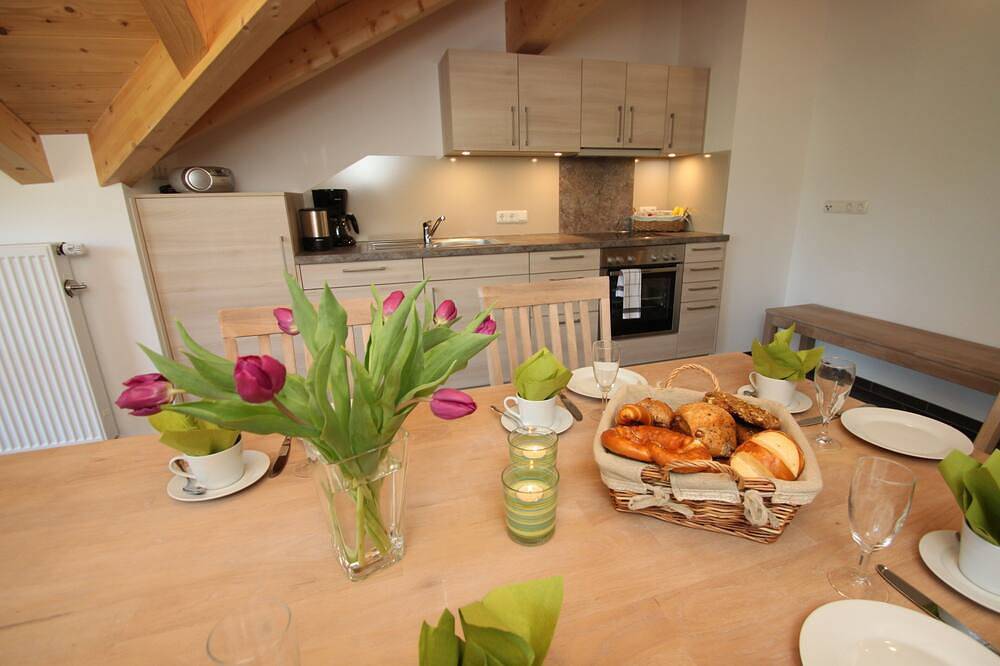 Ganze Wohnung, Ferienwohnung Fagerer Bergblick ,3 Schlafzimmer, 90qm, Dachgeschoss in Piding, Bayerische Alpen