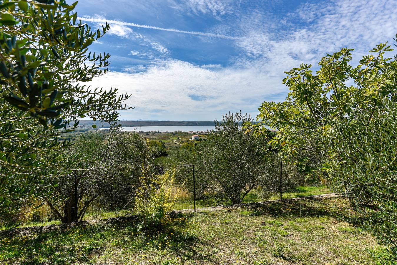 Apartamento vacacional entero, Apartamento de vacaciones para 5 personas con vistas in Ljubac, Region de Zadar