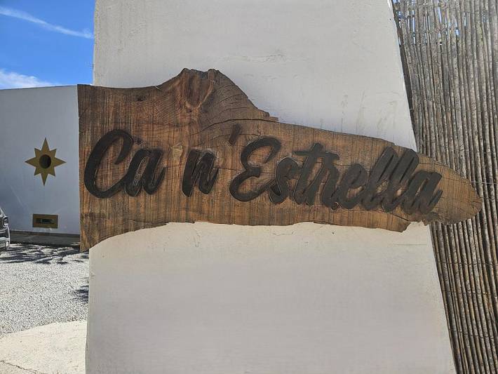 Location de vacances pour 13 personnes, avec piscine ainsi que jardin et vue, animaux acceptés à Santa Gertrudis de Fruitera - 2