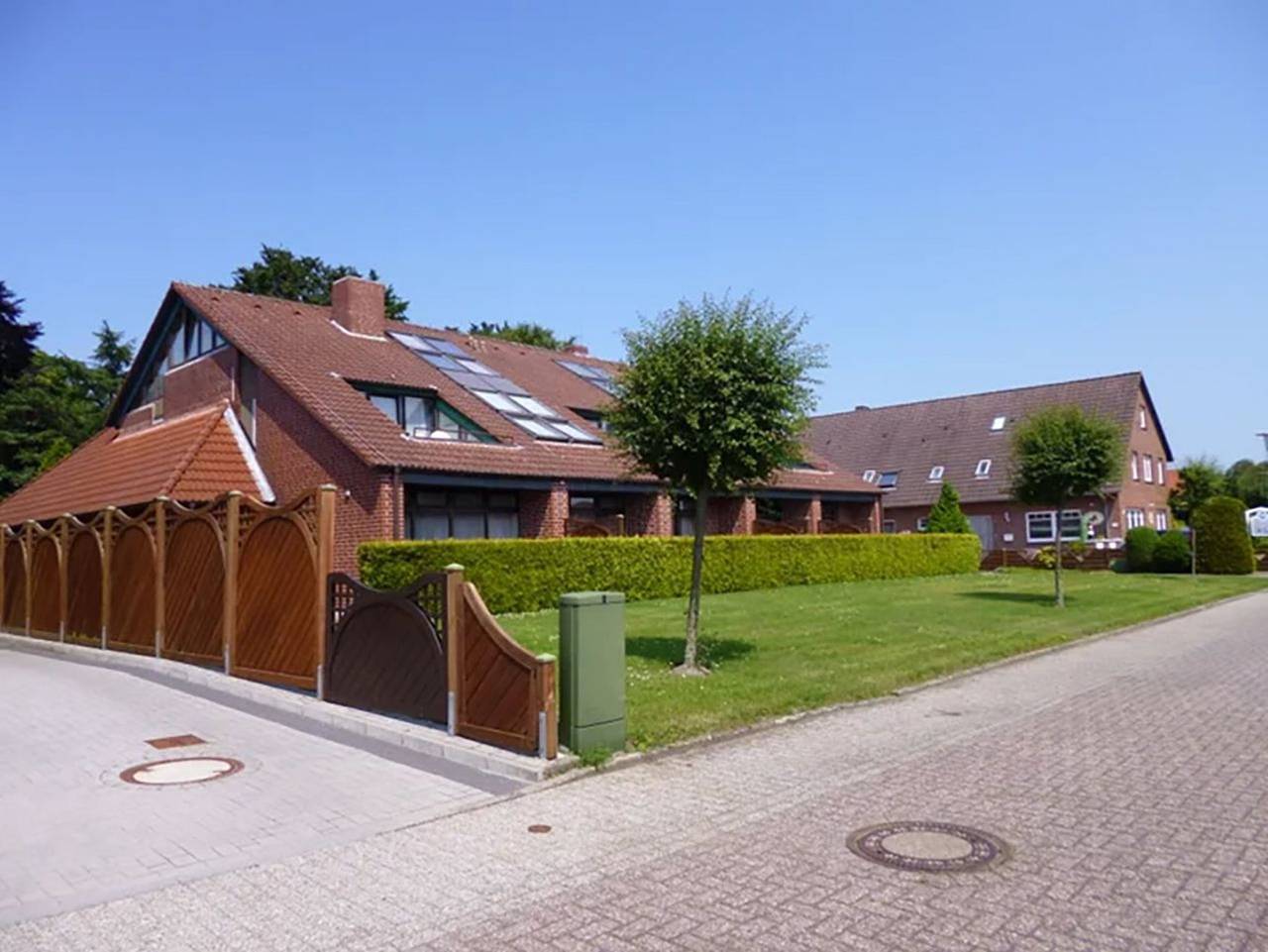 Ganze Ferienwohnung, Haus Bärensuite in Esens, Landkreis Wittmund