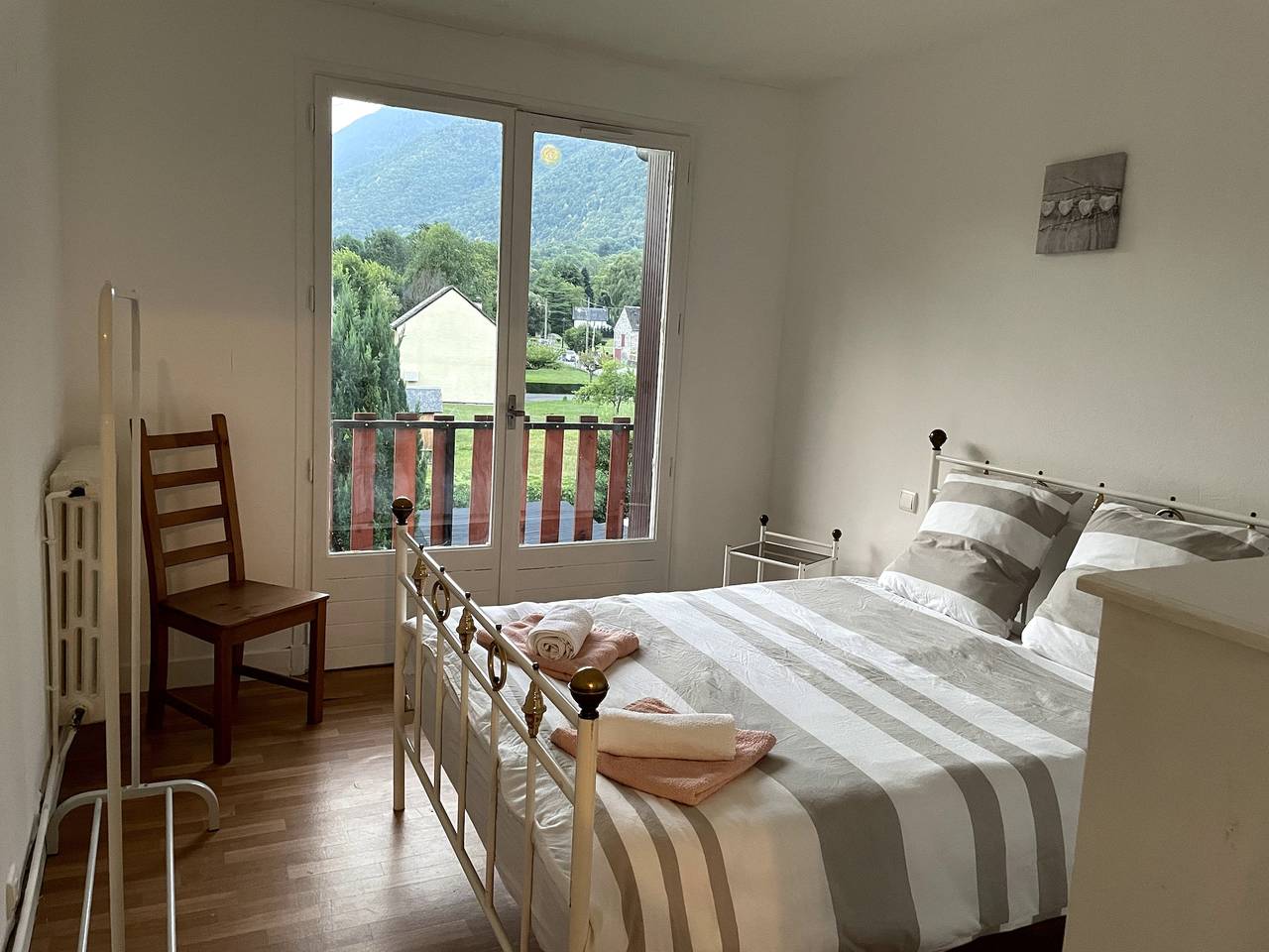 Appartement de vacances entier, Spacious Alpine 3-bedroom Pyrenees Apartment in Saint-Béat, Pyrénées
