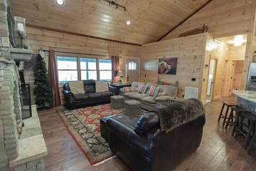 Vacation House for 7 Guests in Nantahala, Macon County, Picture 3