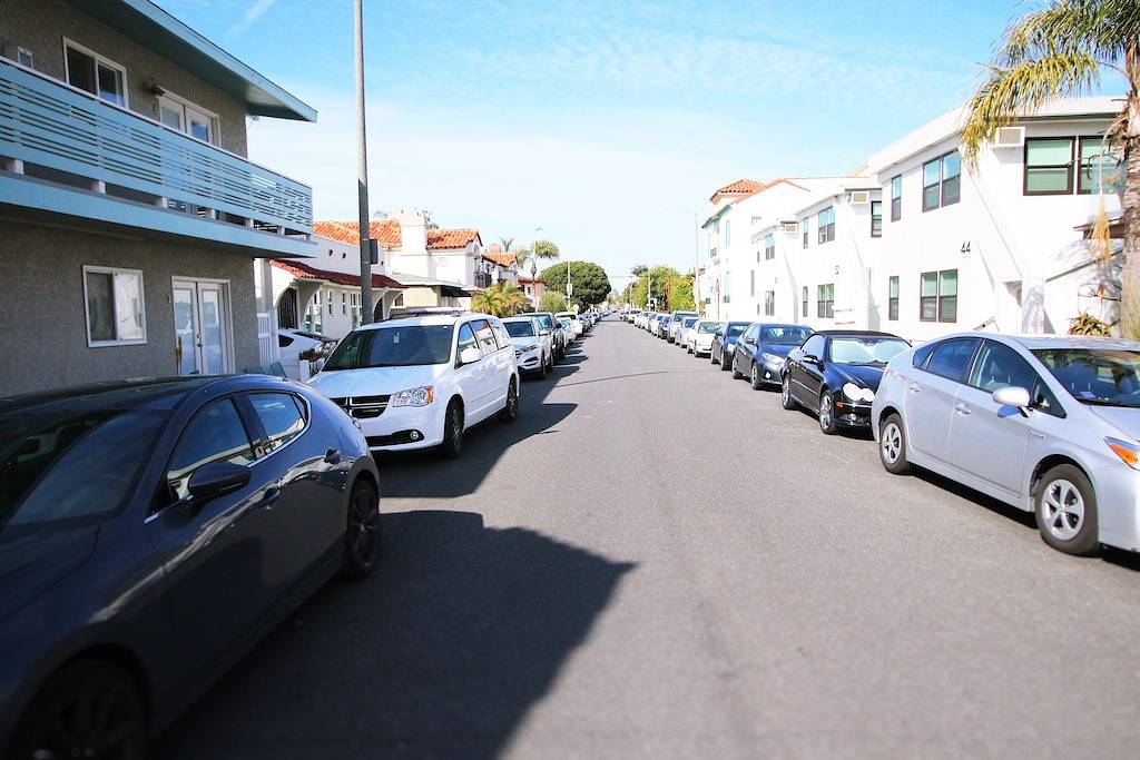 Ganze Wohnung, L@@K 2 minute walk to the Beach and the party street called 2nd Street! in Belmont Shore, Long Beach (CA)
