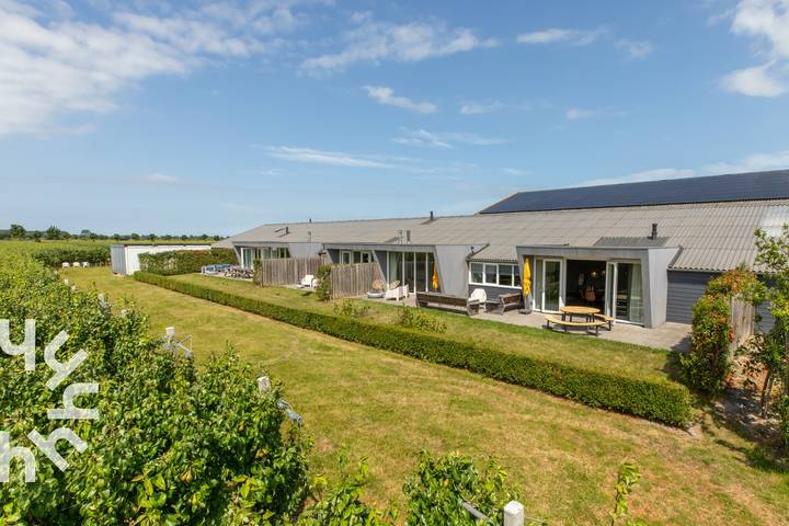 Ferienhaus für 24 Personen, mit Terrasse und Garten sowie Sauna in den Niederlande