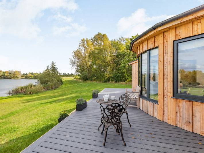 Log cabin for 2 people, with Garden in Nottinghamshire