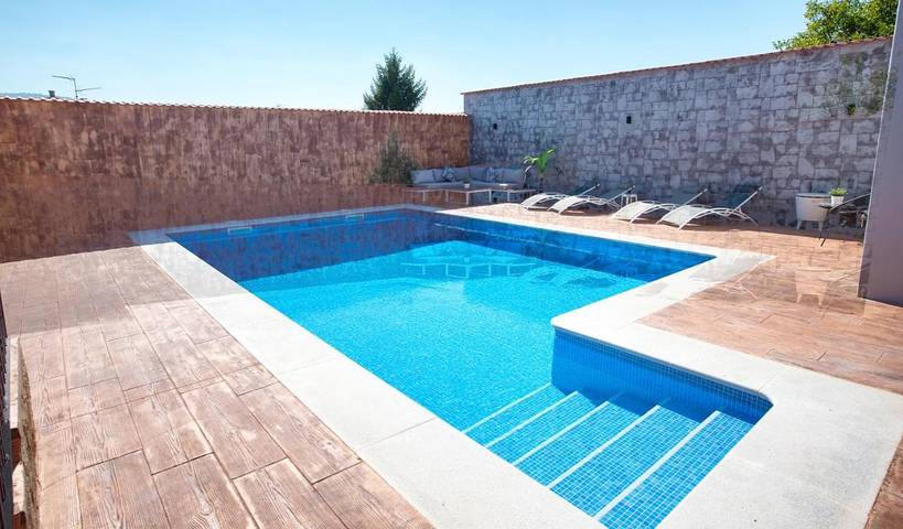Casa de vacaciones para 6 personas, con piscina además de vistas y balcón - 1