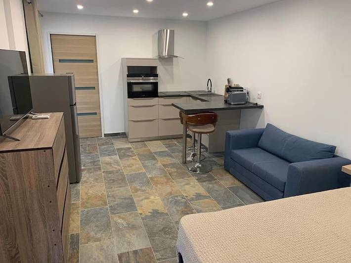 Gîte pour 2 personnes, avec jardin et piscine à Flaux - 4