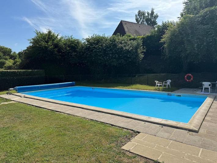 Appartement de vacances pour 2 personnes, avec balcon ainsi que vue et piscine