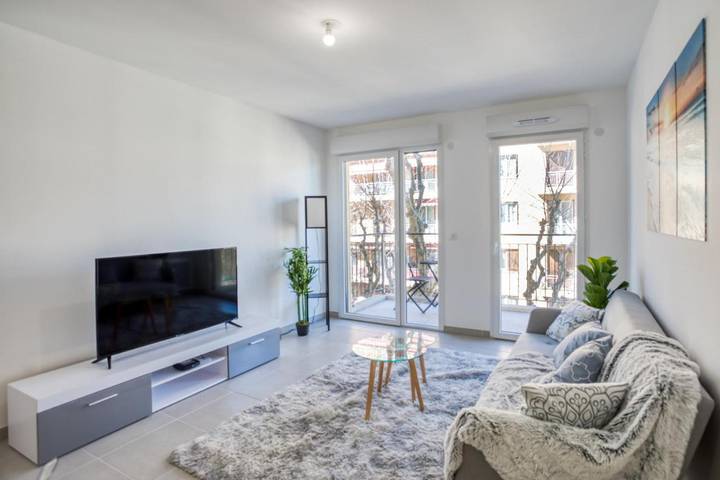 Gîte pour 2 personnes, avec vue et balcon dans Gare De Nice Riquier - 4