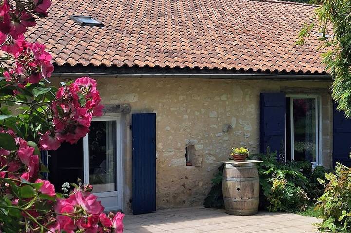 Gîte pour 4 personnes, avec Jacuzzi ainsi que Terrasse et Jardin à Frontenac