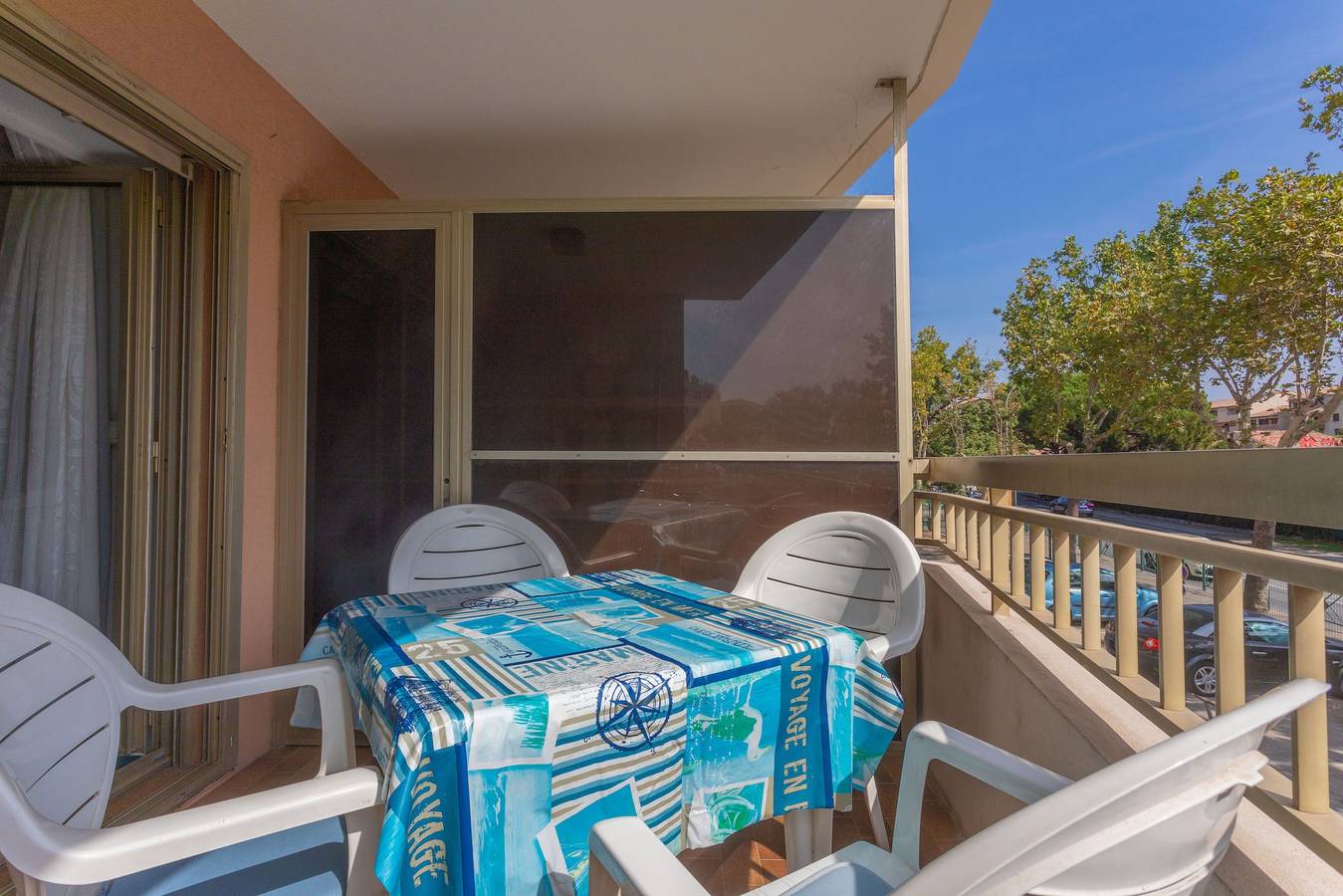 Studio entier, Studio 'Les Parfums De Mimosas' avec terrasse privée et climatisation in Sainte-Maxime, Côte méditerranéenne (France)