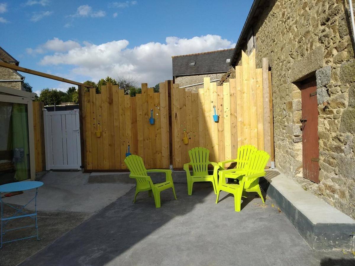 Do Mi Si La Do Ré gîte partagé in Saint-Carreuc, Cotes-d'Armor