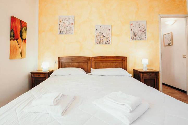 Appartamento intero, La casa di Solcio - Lakeside L&B in Lesa, Lago Maggiore (Piemonte)