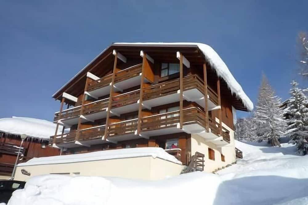 Ganze Wohnung, 150m bis zum stadtzentrum, 2te Etage, blick skipisten, balkon, fernseher, 35m², Les Saisies in Les Saisies, Albertville und Umgebung