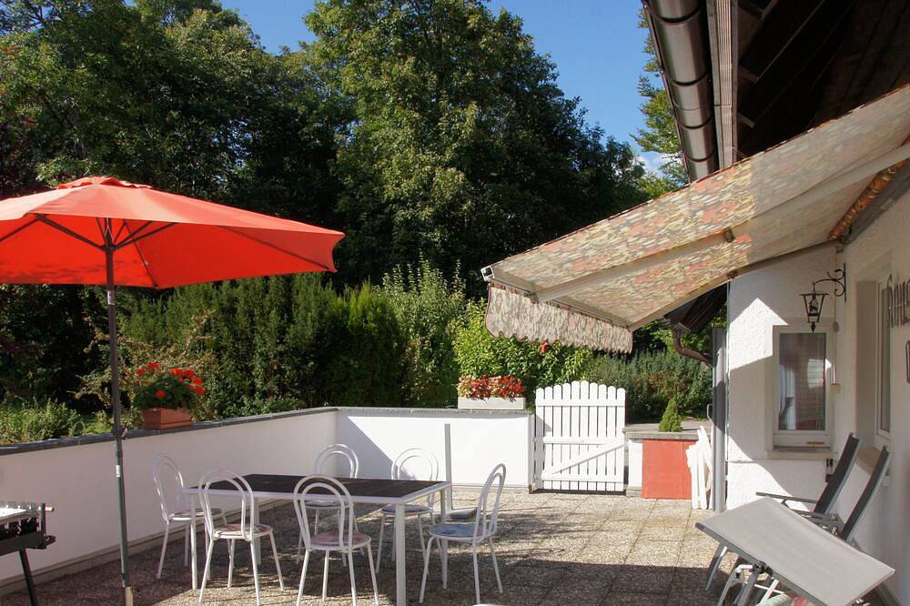 Ganze Wohnung, Großzügige Ferienwohnung, 110 m² + 60m² Sonnenterrasse am Waldrand in Rothaus in Grafenhausen, Südschwarzwald