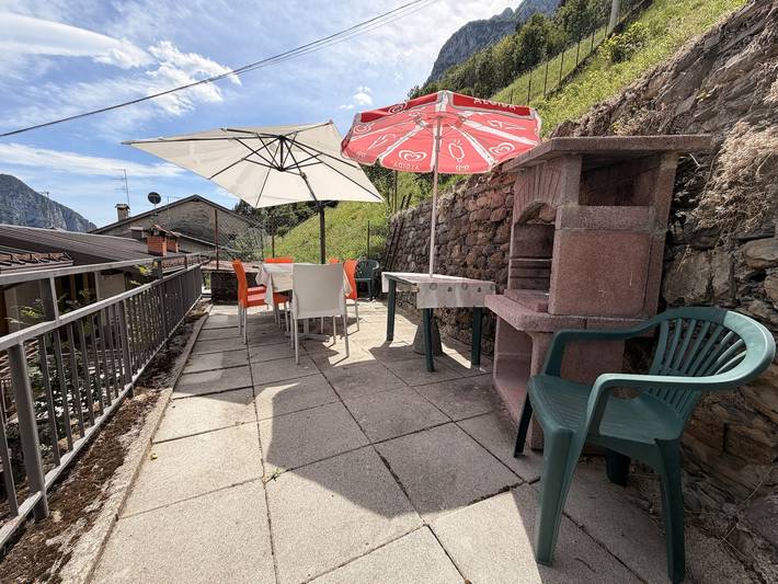 Gîte pour 6 personnes, avec Terrasse et Vue à Colere