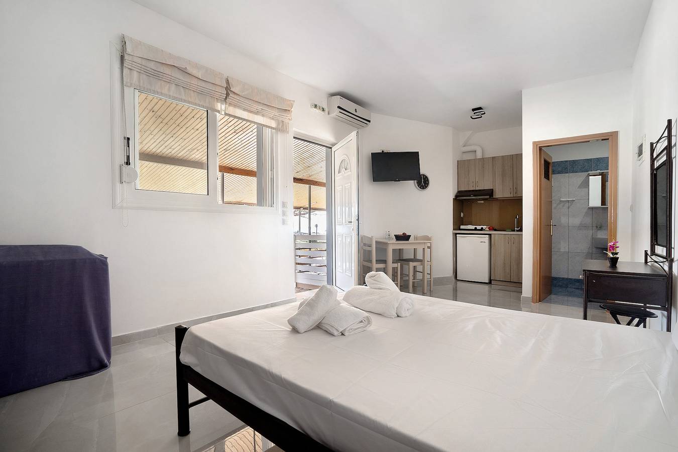 Hel enrumslägenhet, Studio Apartment 'Iguana 12' with Sea View, Wi-Fi and Air Conditioning in Preveza perifereiakí enótita