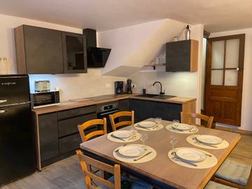 Maison De Vacances pour 8 Personnes dans L'Aubrac, Cantal, Photo 3