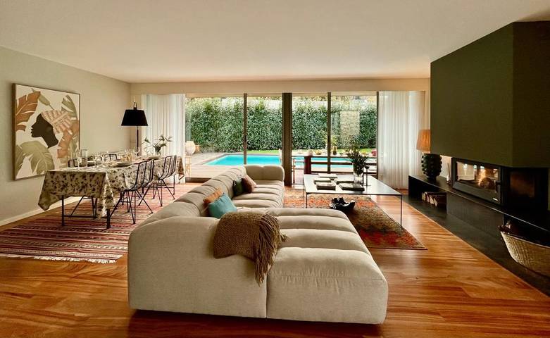 Location de vacances pour 6 personnes, avec Terrasse et Jardin ainsi que Piscine et Vue dans Venade