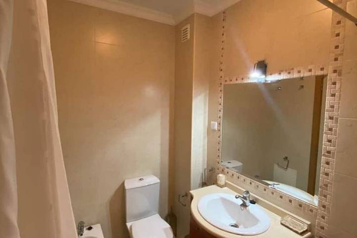 Appartement entier, T1 en promenade confortable de la mer et de la plage, vue sur la mer, Pera Pera Algarve in Armação de Pêra (costa), Armação de Pera