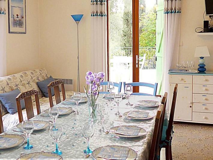 Location de vacances pour 8 personnes, avec piscine ainsi que jardin et balcon à Ceyreste - 4